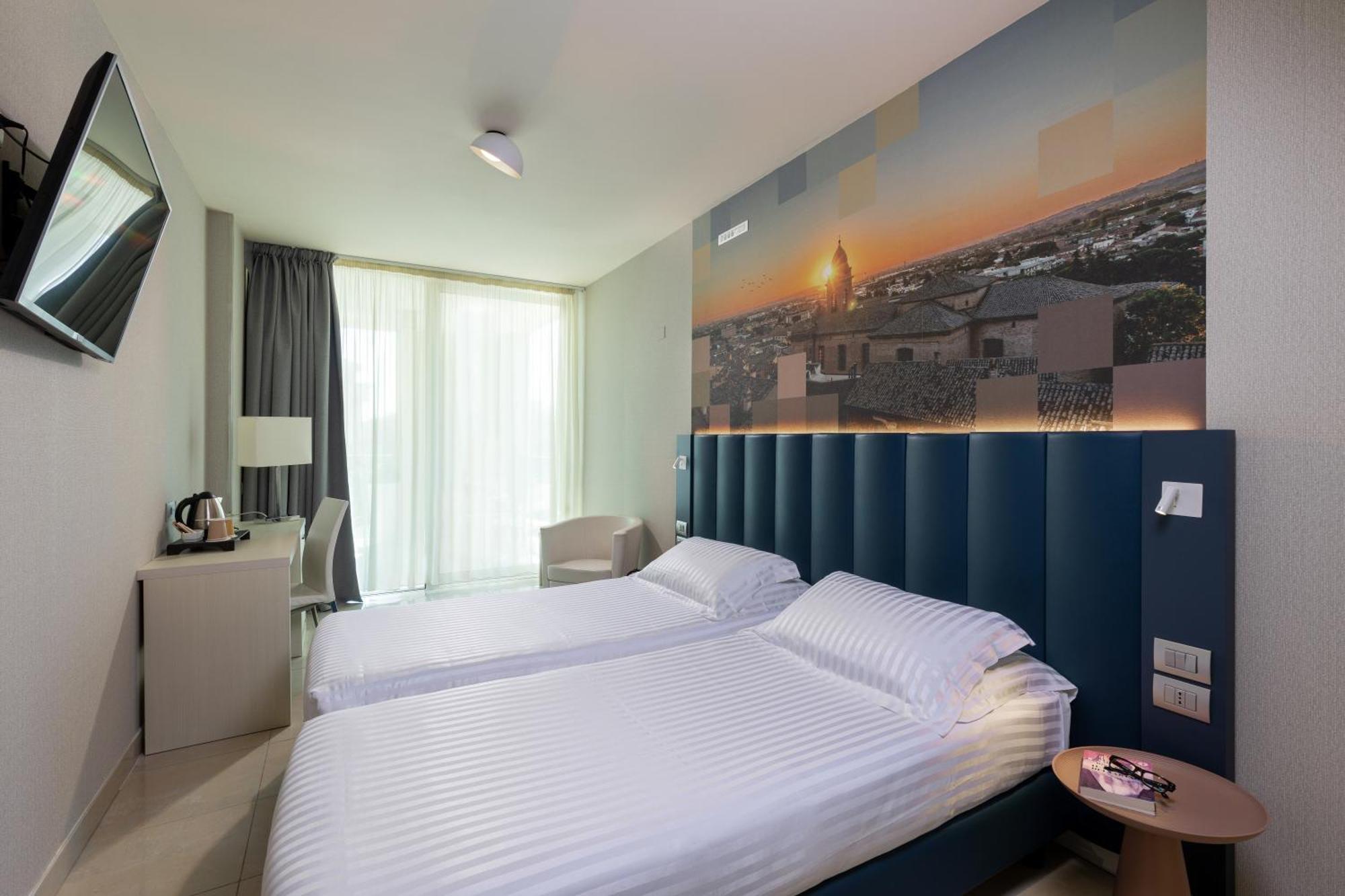 Mercure Hotel Rimini Artis Bagian luar foto