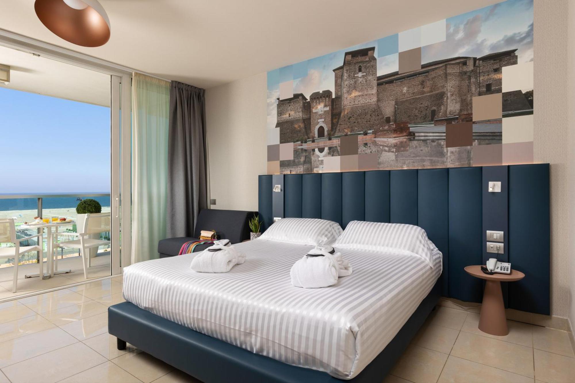 Mercure Hotel Rimini Artis Bagian luar foto