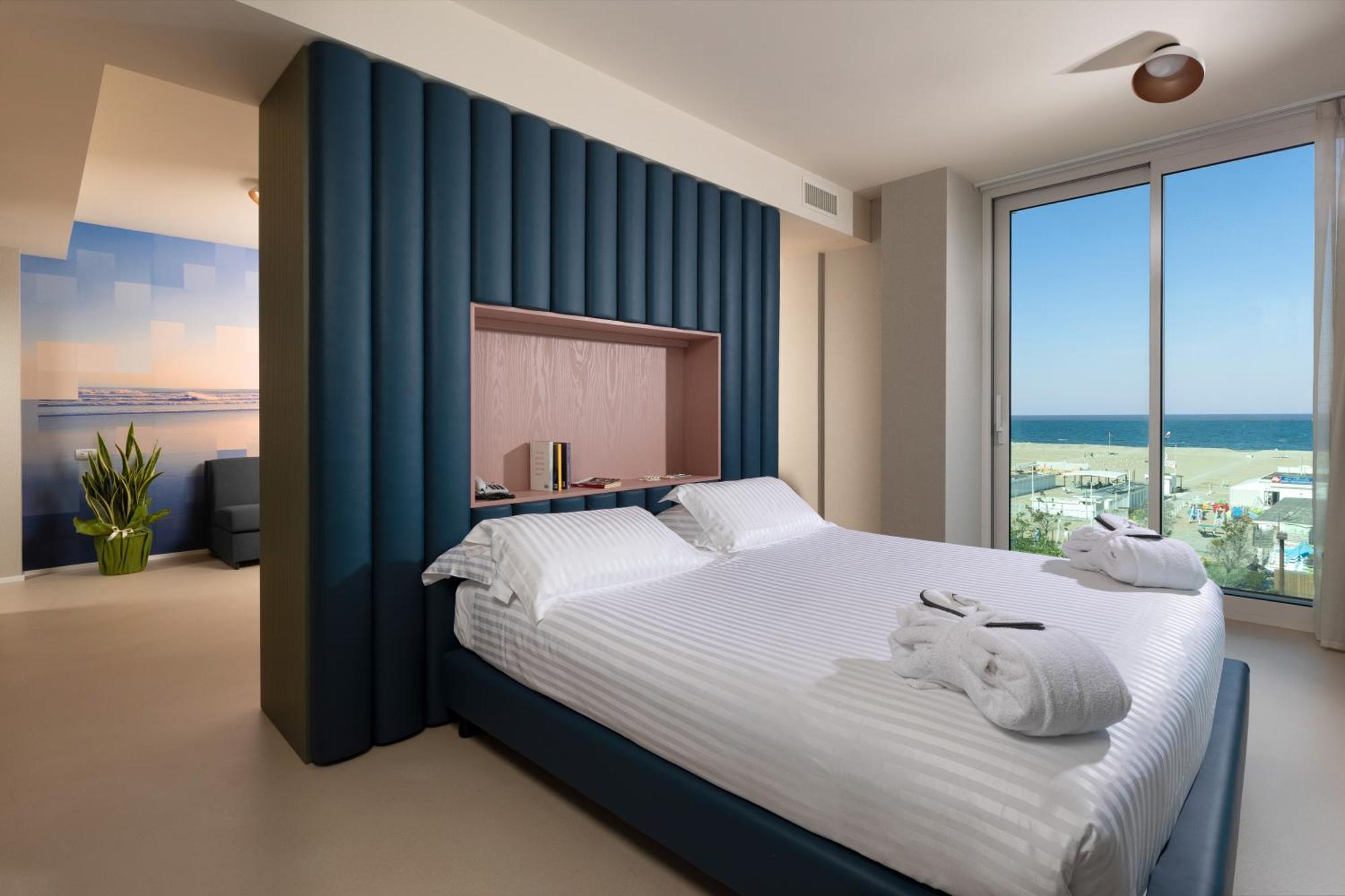 Mercure Hotel Rimini Artis Bagian luar foto