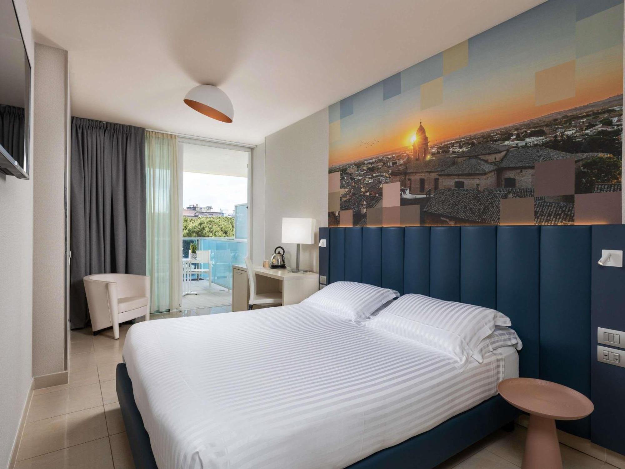 Mercure Hotel Rimini Artis Bagian luar foto