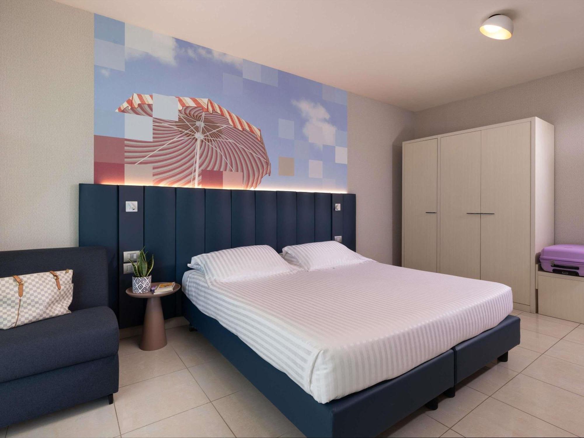 Mercure Hotel Rimini Artis Bagian luar foto