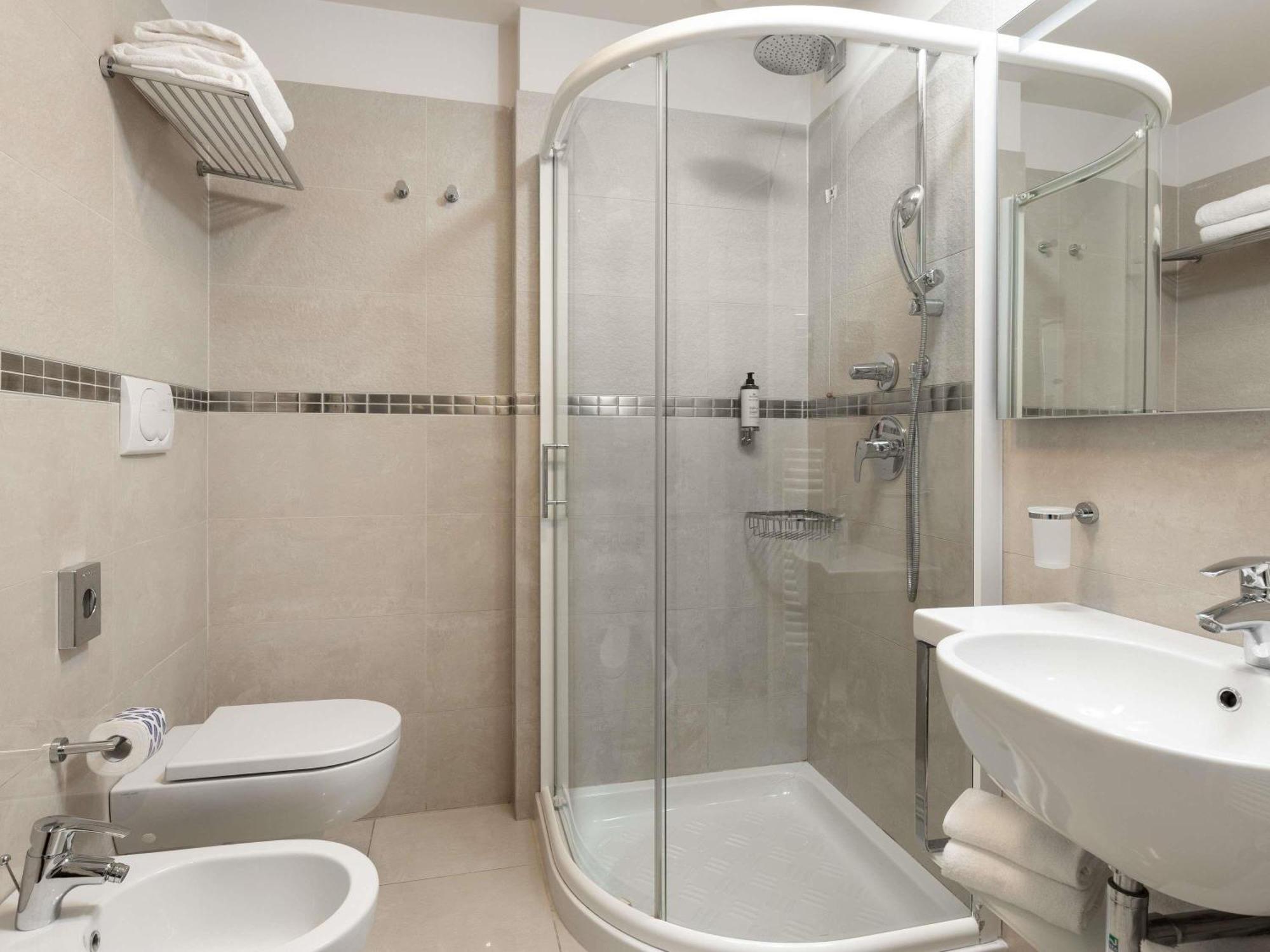 Mercure Hotel Rimini Artis Bagian luar foto